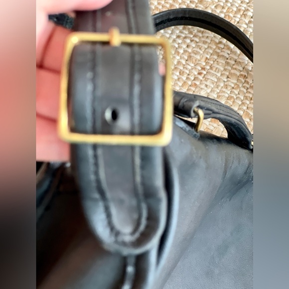 COACH VINTAGE | Unisex 1990s Vintage Coach Leather Messenger Bag - Picture 12 of 15